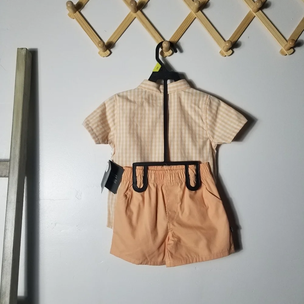 NWT GERBER MODERN MOMENTS BOY'S PEACH AND WHITE SHIRT AND SHORT SET SIZE 3T